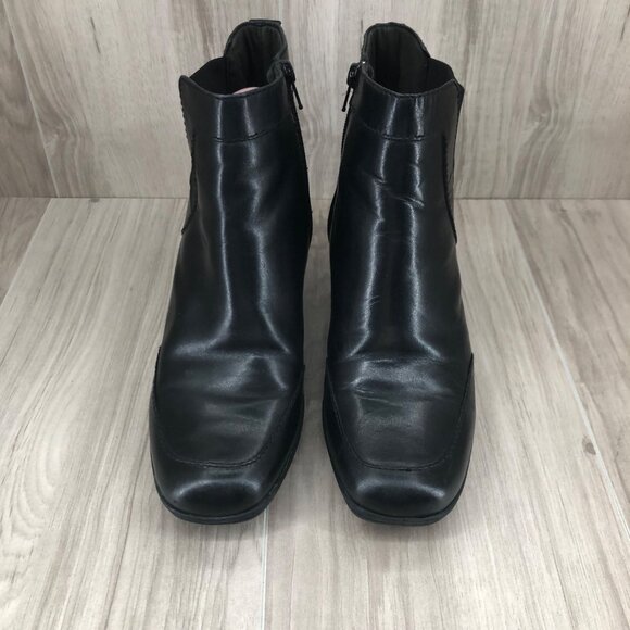 Clarks Ankle Boots Womens 9.5M Gracious Black Leather Zip Booties - Picture 6 of 12